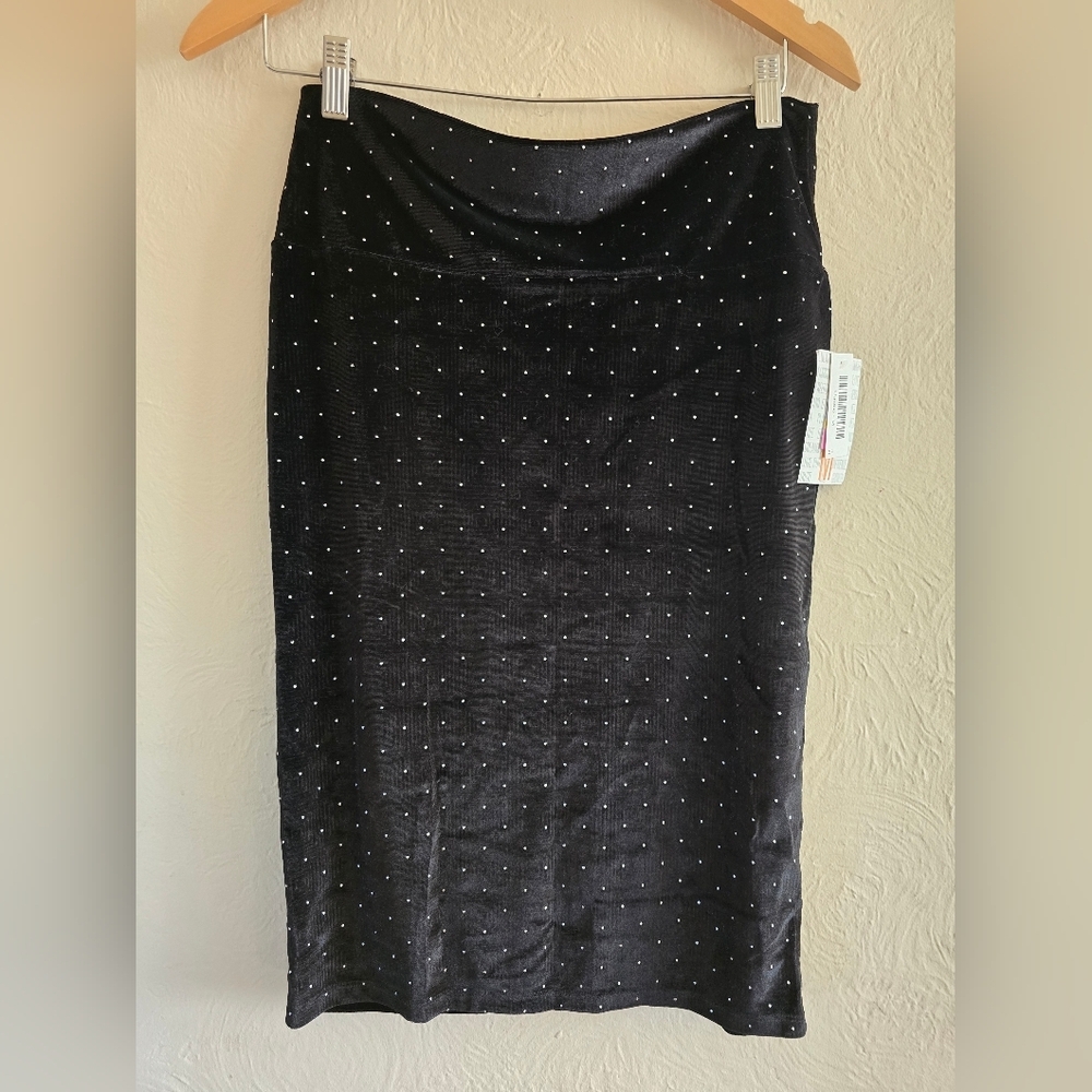 NWT! Lularoe, Elegant Collection Cassie Velvet Embossed/Silver Dots, Size Med